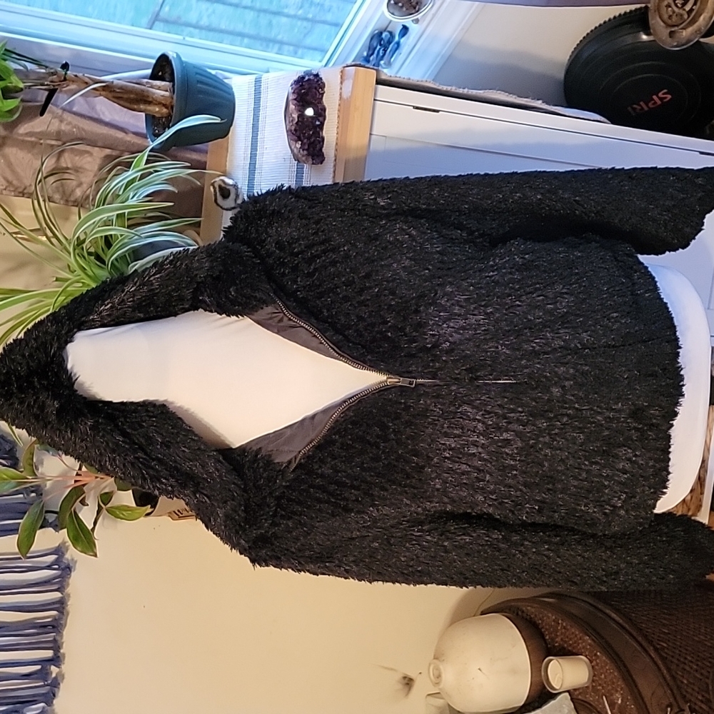 Jacket - Picture 2 of 7